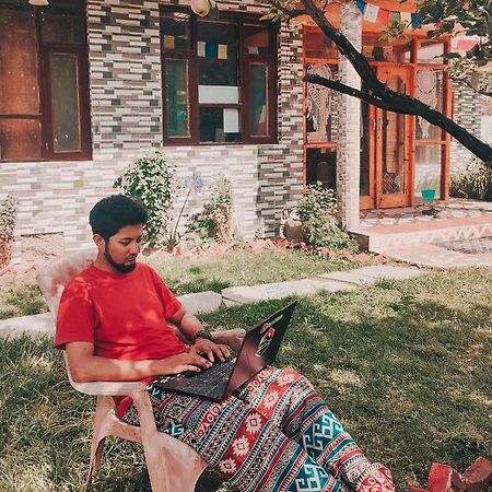 Indian Backpackers Hostel มะนาลี ภายนอก รูปภาพ