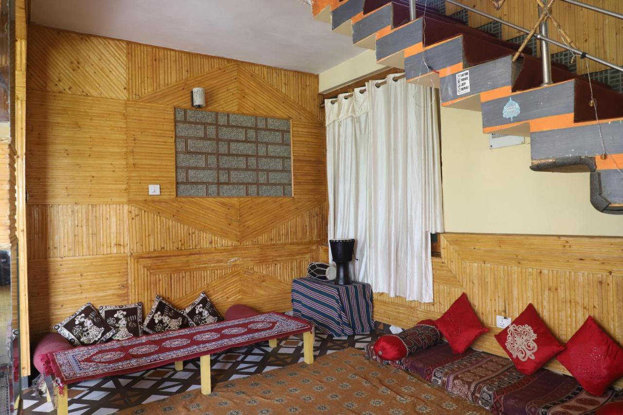 Indian Backpackers Hostel มะนาลี ภายนอก รูปภาพ