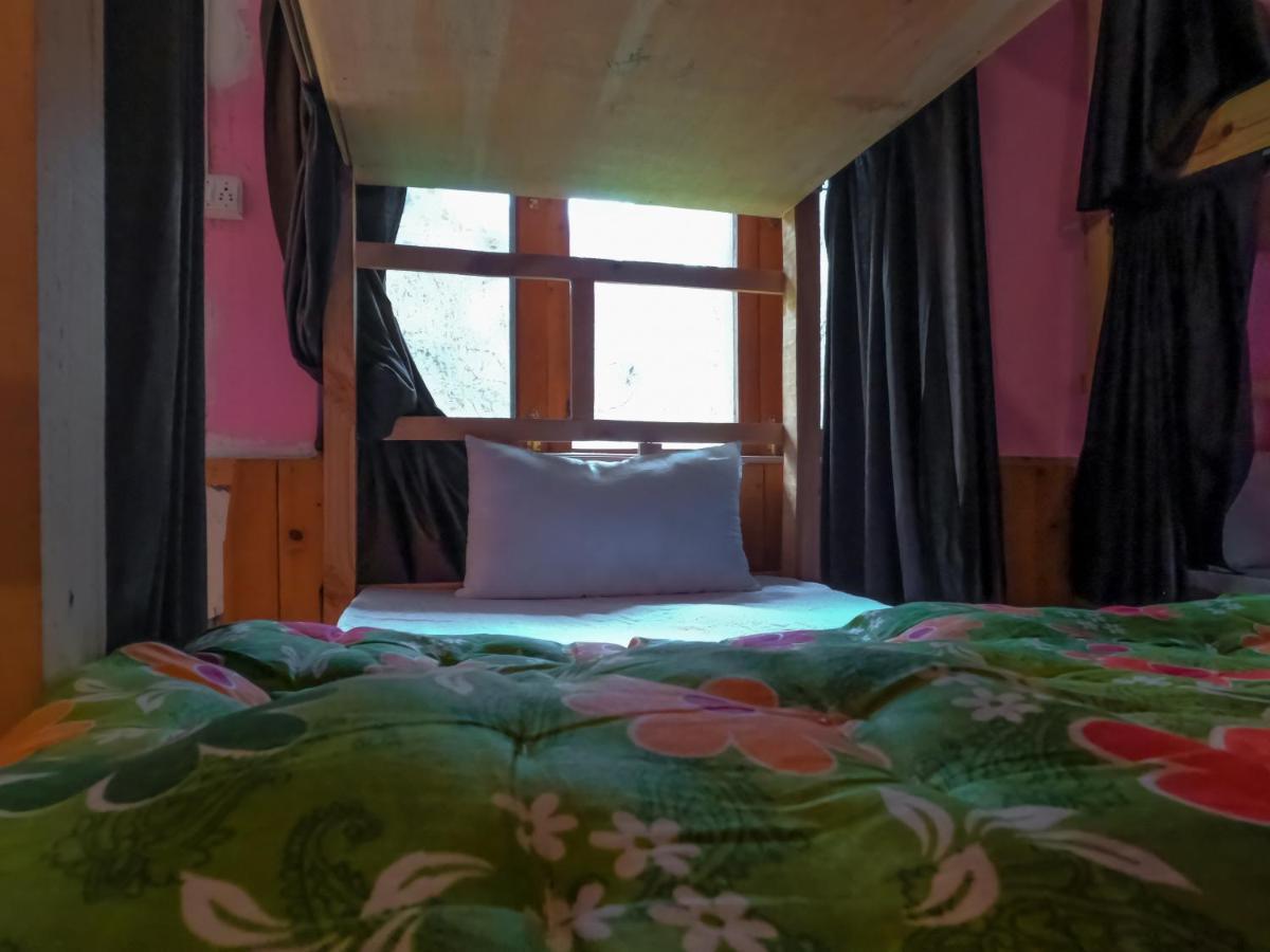 Indian Backpackers Hostel มะนาลี ภายนอก รูปภาพ
