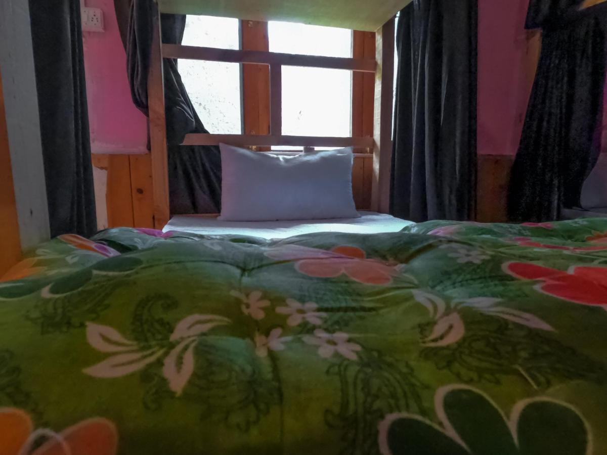Indian Backpackers Hostel มะนาลี ภายนอก รูปภาพ