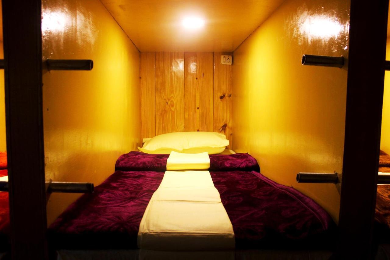 Indian Backpackers Hostel มะนาลี ภายนอก รูปภาพ